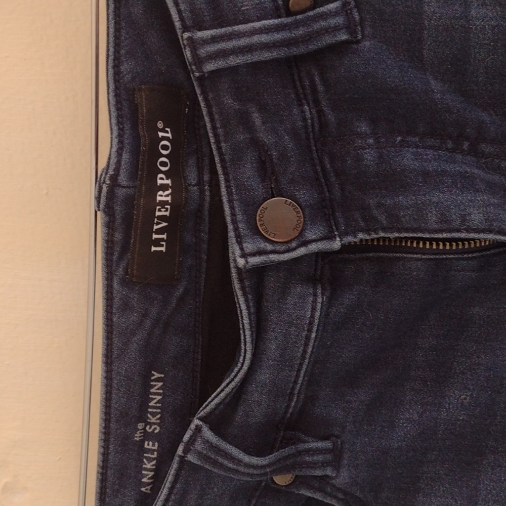 Washed blue Liverpool jeans. Petite 8